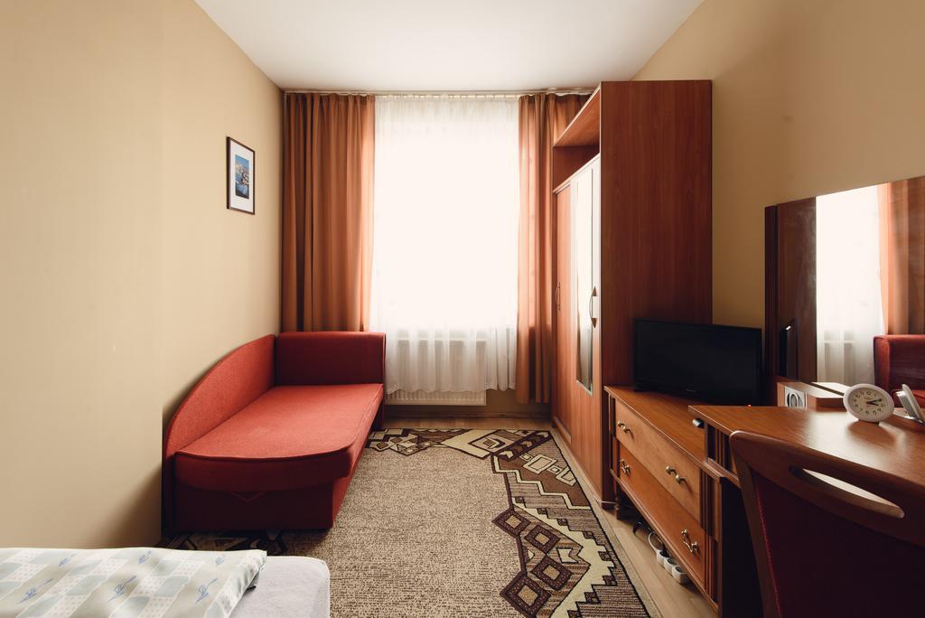 Pokoje Goscinne Akropol Poznan Exterior foto