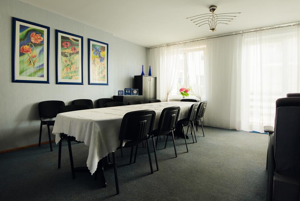 Pokoje Goscinne Akropol Poznan Exterior foto